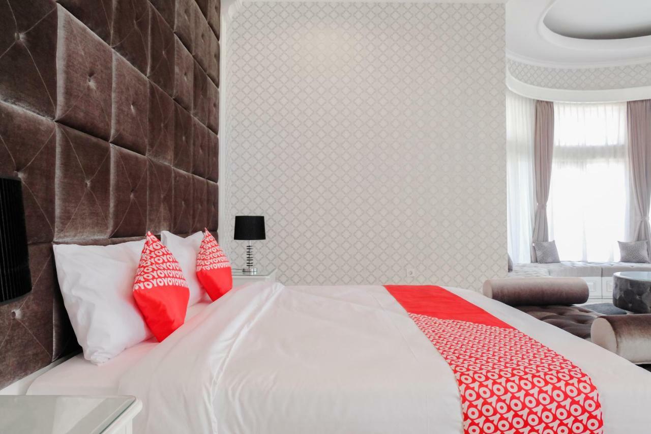 โอโย 1110 ไอเจน บูติก เฮาส์ Hotel มะลัง ภายนอก รูปภาพ