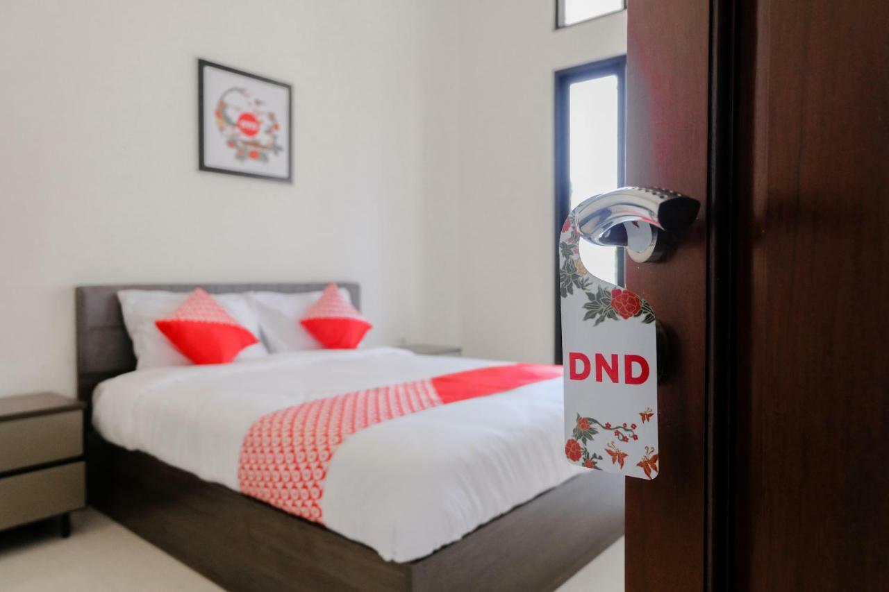 โอโย 1110 ไอเจน บูติก เฮาส์ Hotel มะลัง ภายนอก รูปภาพ
